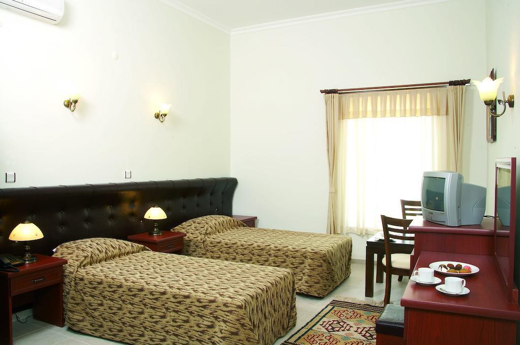 Bacahan Hotel Алтынолук Экстерьер фото